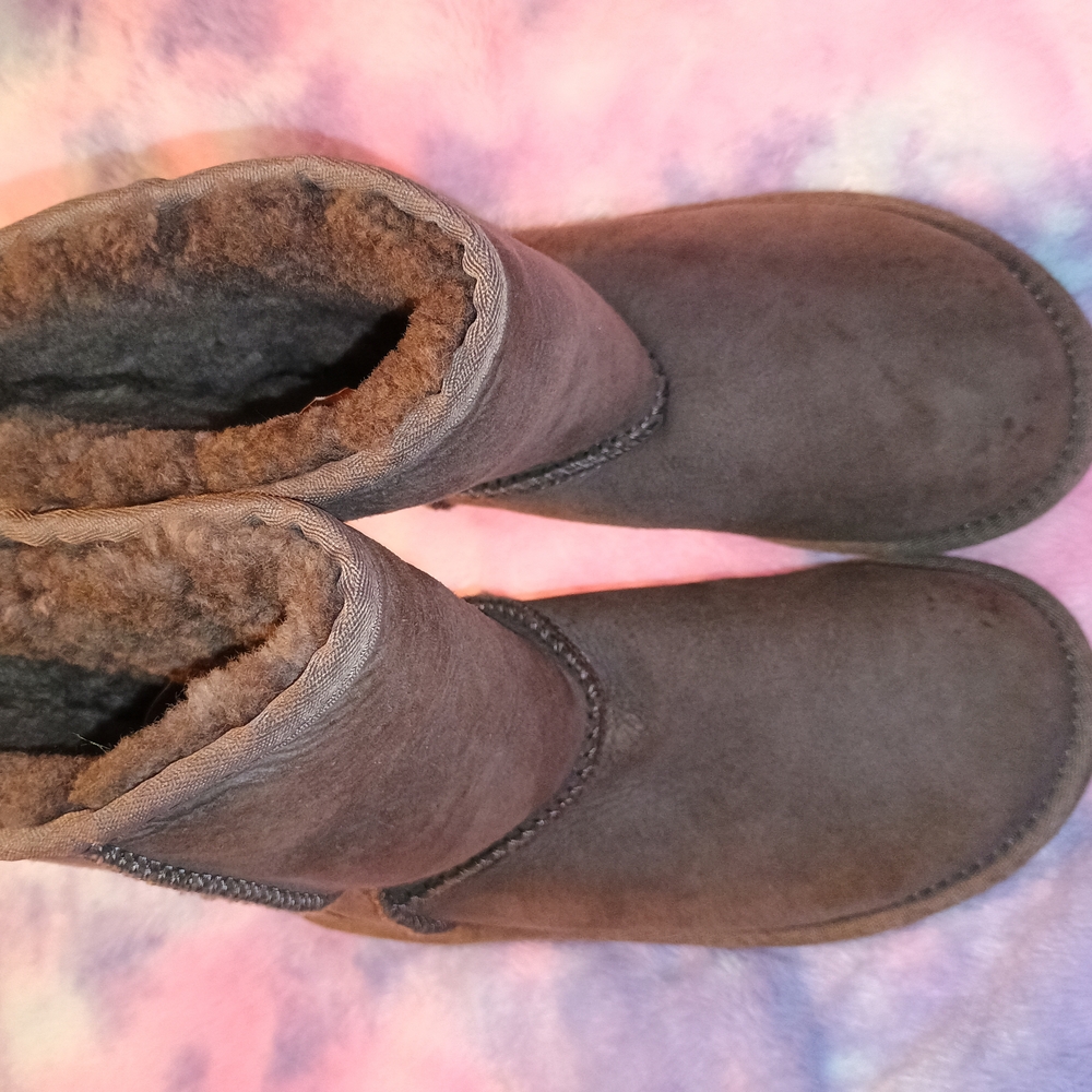 Girls Ugg boots